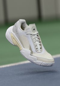 Теннисные кроссовки Теннисные кроссовки