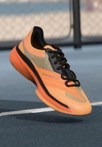 Баскетбольные кроссовки Баскетбольные кроссовки