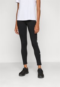 Спортивные штаны Спортивные штаны