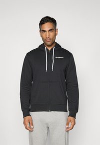 Спортивная кофта Спортивная кофта