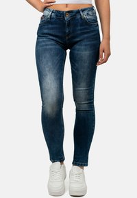 Джинсы Джинсы