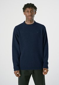 Пуловер Пуловер