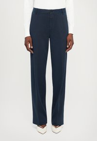 Прямые брюки Прямые брюки