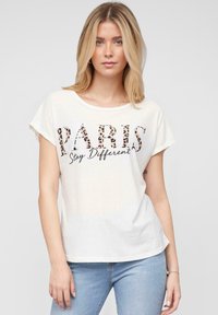 Футболка Футболка