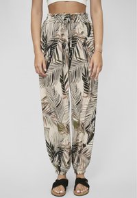 Широкие брюки Широкие брюки