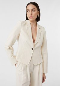 Блейзер Блейзер