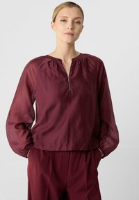 Блузка Блузка