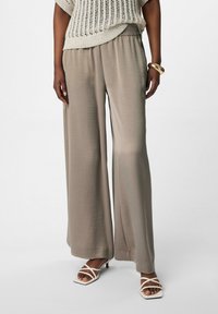 Брюки Брюки