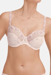 Бюстгальтер Бюстгальтер