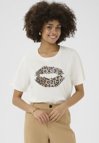 Футболка Футболка