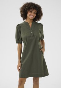 Короткое платье Короткое платье