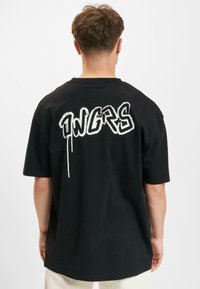 Футболка Футболка