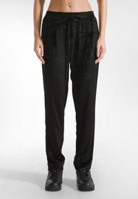 Прямые брюки Прямые брюки