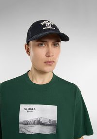 Кепка Кепка