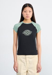 Футболка Футболка