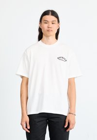 Футболка Футболка