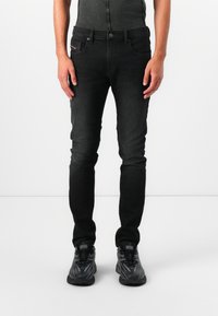 Прямые джинсы Прямые джинсы