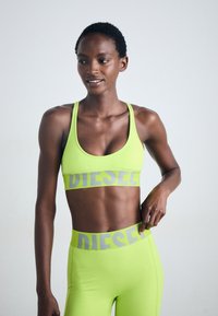 Бюстгальтер Бюстгальтер