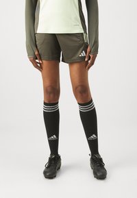 Шорты Шорты