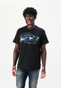 Футболка Футболка