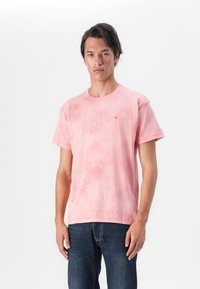 Футболка Футболка