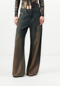 Джинсы Джинсы