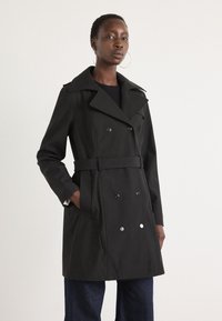 Тренч Тренч