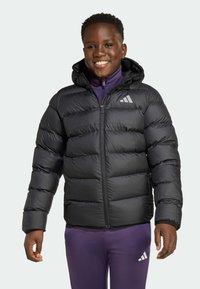 Спортивная куртка Спортивная куртка