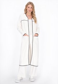 Длинный кардиган Длинный кардиган