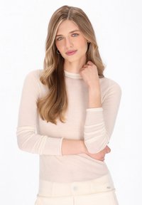 Пуловер Пуловер