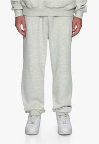 Спортивные штаны Спортивные штаны