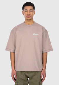 Футболка Футболка