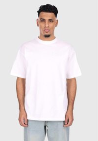 Футболка Футболка