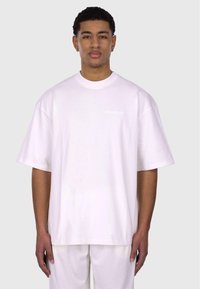 Футболка Футболка