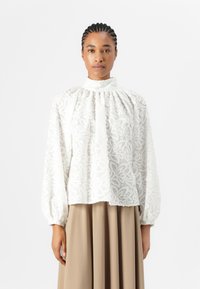 Блузка Блузка