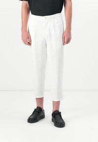 Чиносы Чиносы