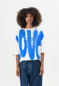 Футболка Футболка