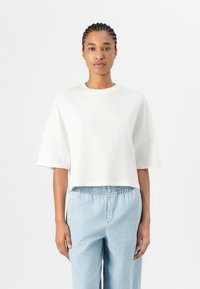 Футболка Футболка