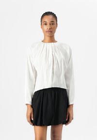 Блузка Блузка