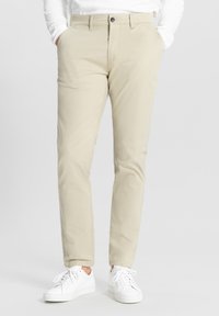 Чиносы Чиносы