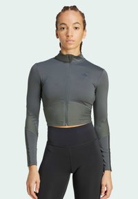 Спортивная толстовка Спортивная толстовка