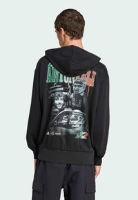 Спортивная кофта Спортивная кофта