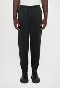 Спортивные штаны Спортивные штаны