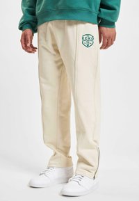 Спортивные штаны Спортивные штаны