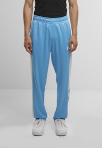 Спортивные штаны Спортивные штаны