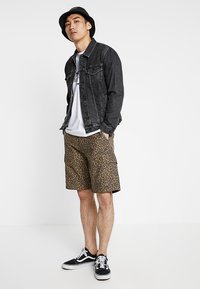 Футболка Футболка