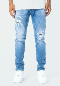 Узкие джинсы Узкие джинсы