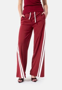 Спортивные штаны Спортивные штаны