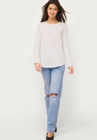 Лонгслив Лонгслив