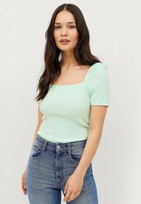 Футболка Футболка